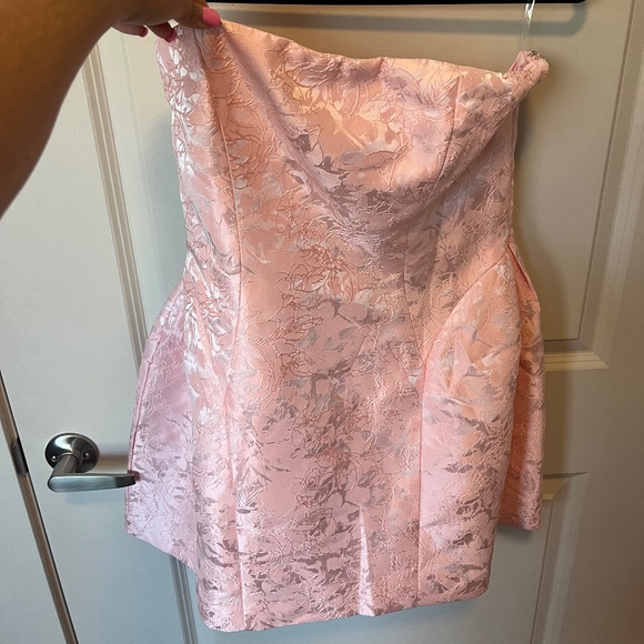 Elegant Strapless White Dress - Picture 3 of 5